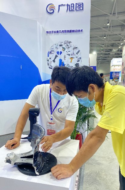 本澳门百老汇4001平台澳门最新版下